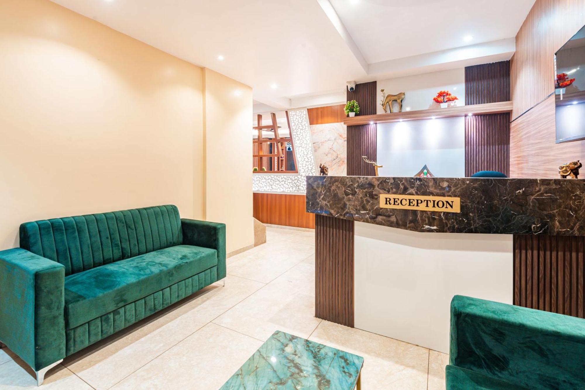 פונה Lemon Wood Suites מראה חיצוני תמונה