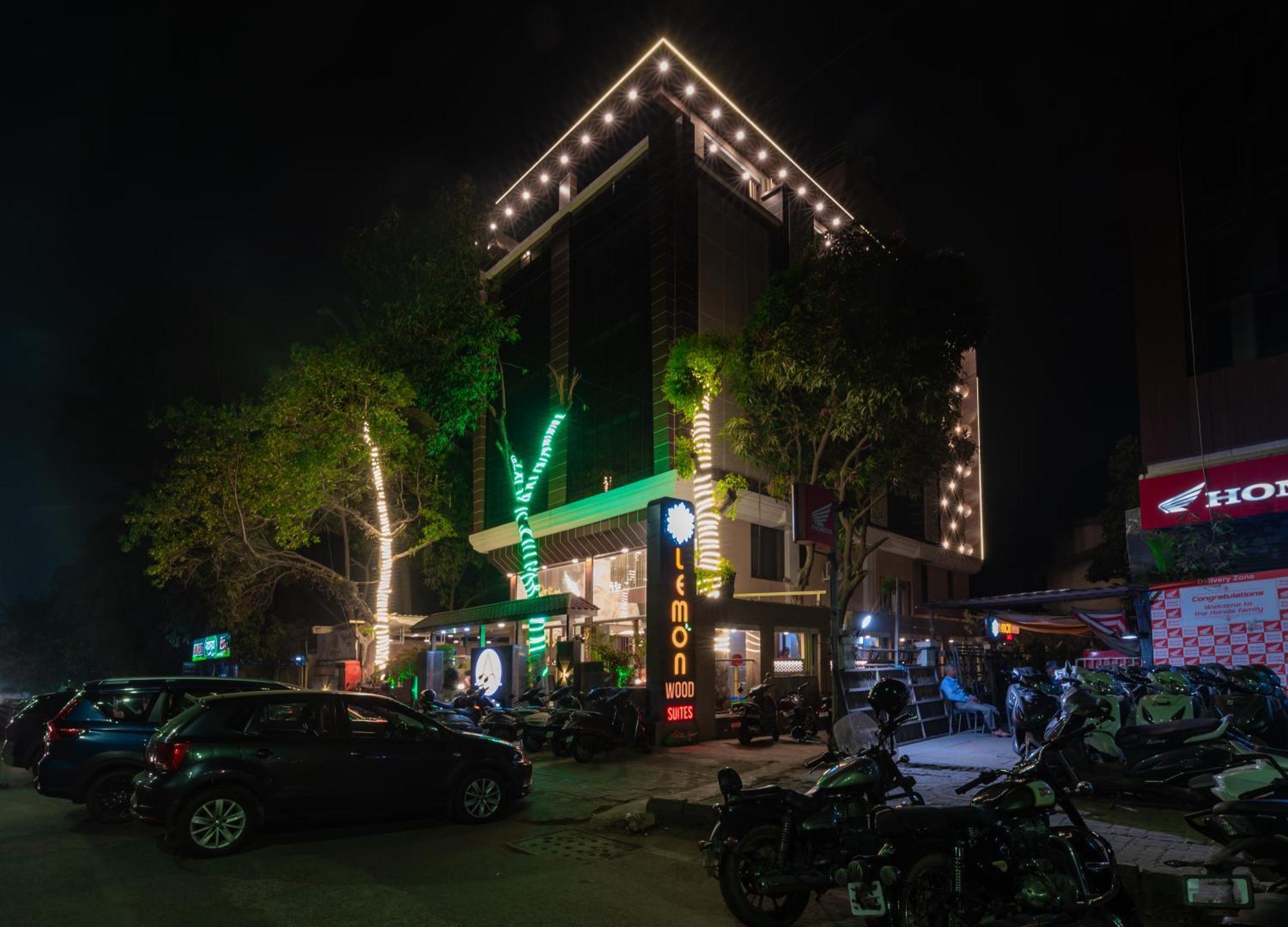 פונה Lemon Wood Suites מראה חיצוני תמונה