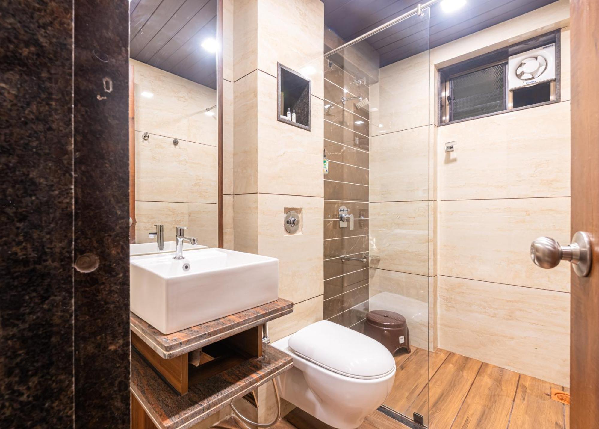 פונה Lemon Wood Suites מראה חיצוני תמונה