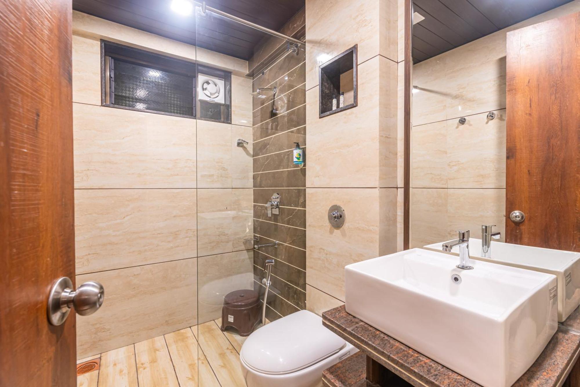 פונה Lemon Wood Suites מראה חיצוני תמונה